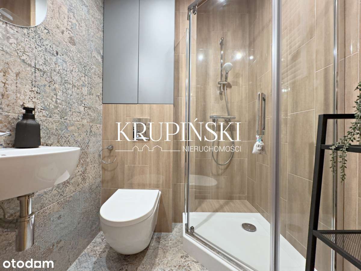 Wyjątkowe, przestronne mieszkanie na Zieleńcu.-7