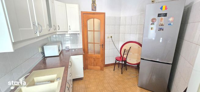 Apartament 3 camere 80 mp, 2 bai, 2 balcoane, Alexandru, bloc 1988-1