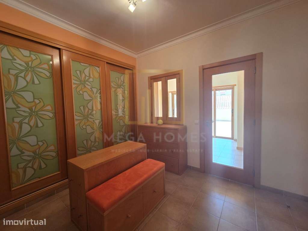 Moradia T5 com piscina + Apartamento T3, em centro de Lagoa (Algarve)-24
