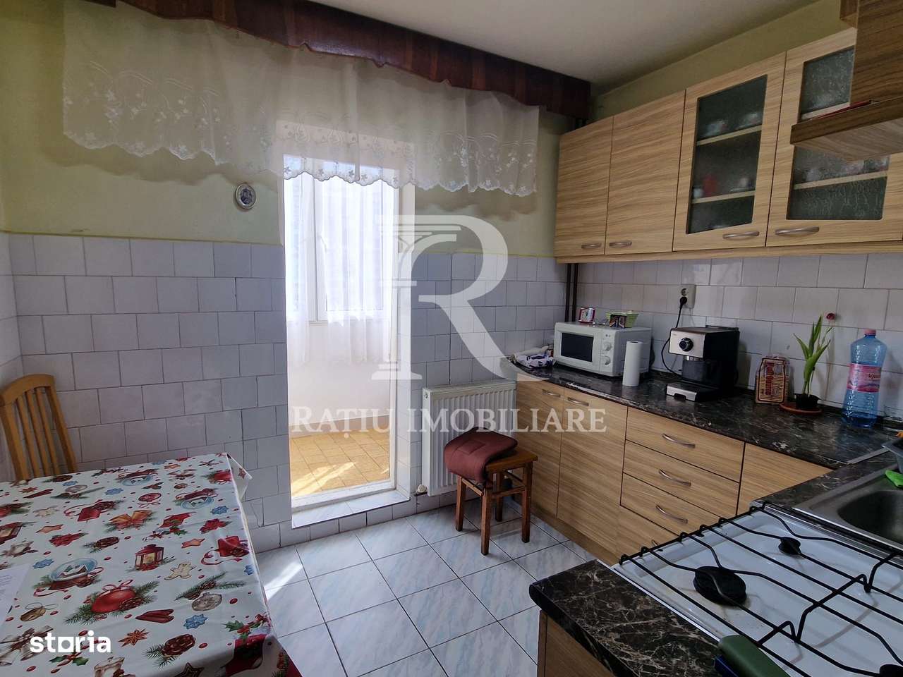 Apartament cu 3 camere | Xenopol | Oradea-8