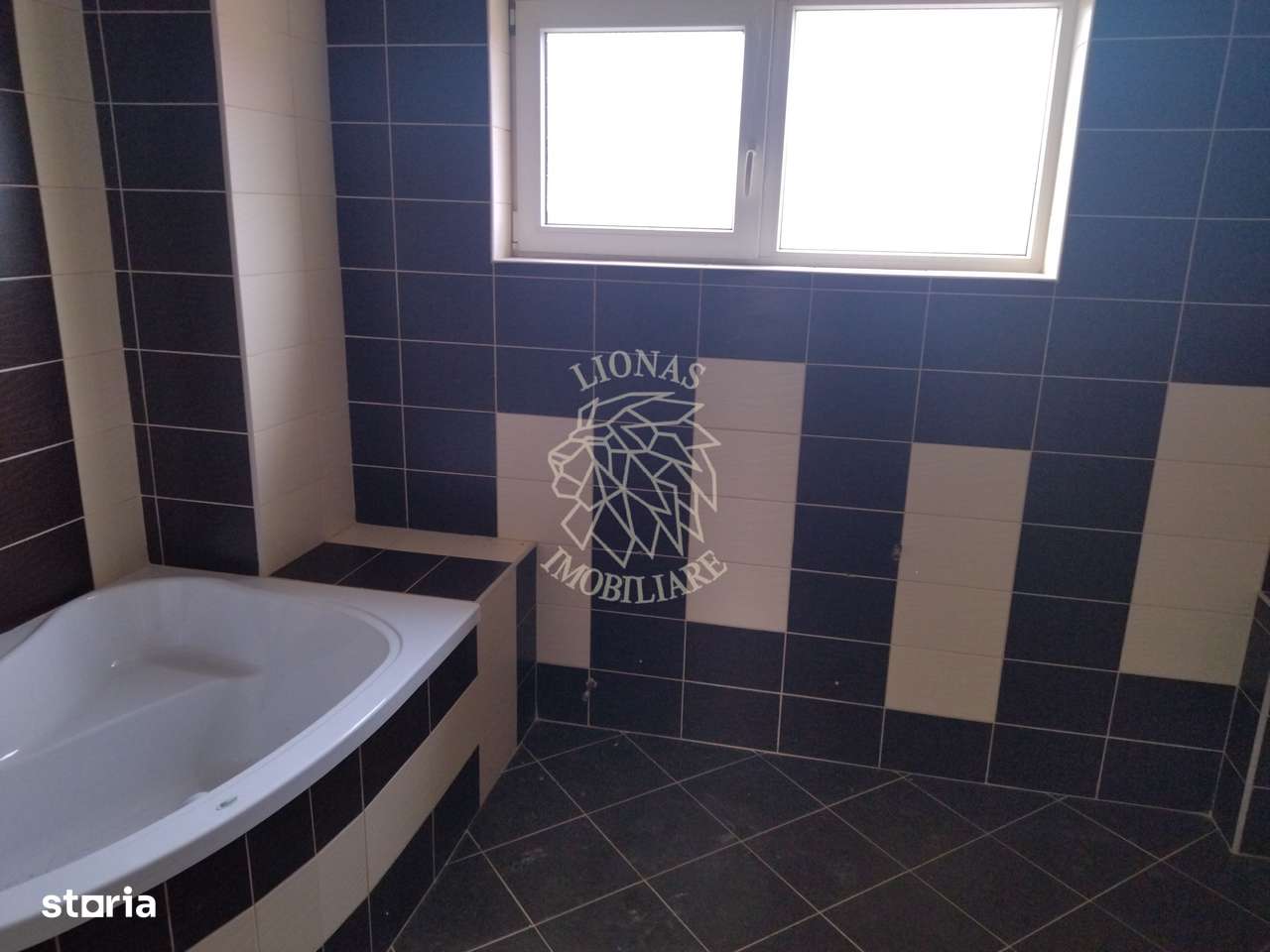 Casa 6 camere 221 mp-teren 1120 mp-terasa/balcon/garaj-Unirea - Imagine principală: 4/8