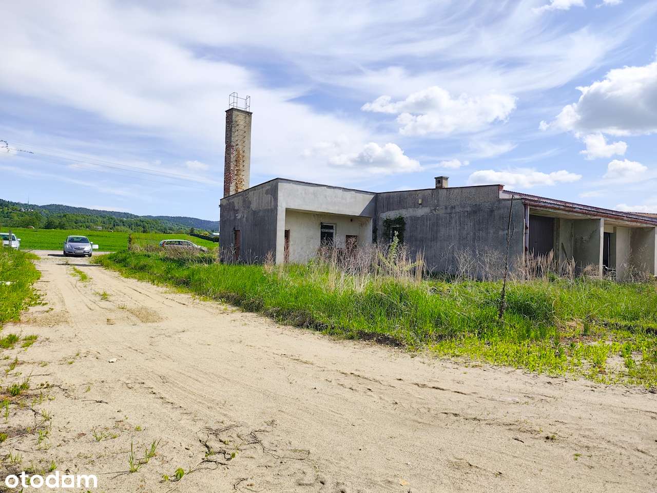 Działka inwestycyjna z budynkiem — cena obniżona aż do 720 000 zł! - Pełny obrazek: 3/4