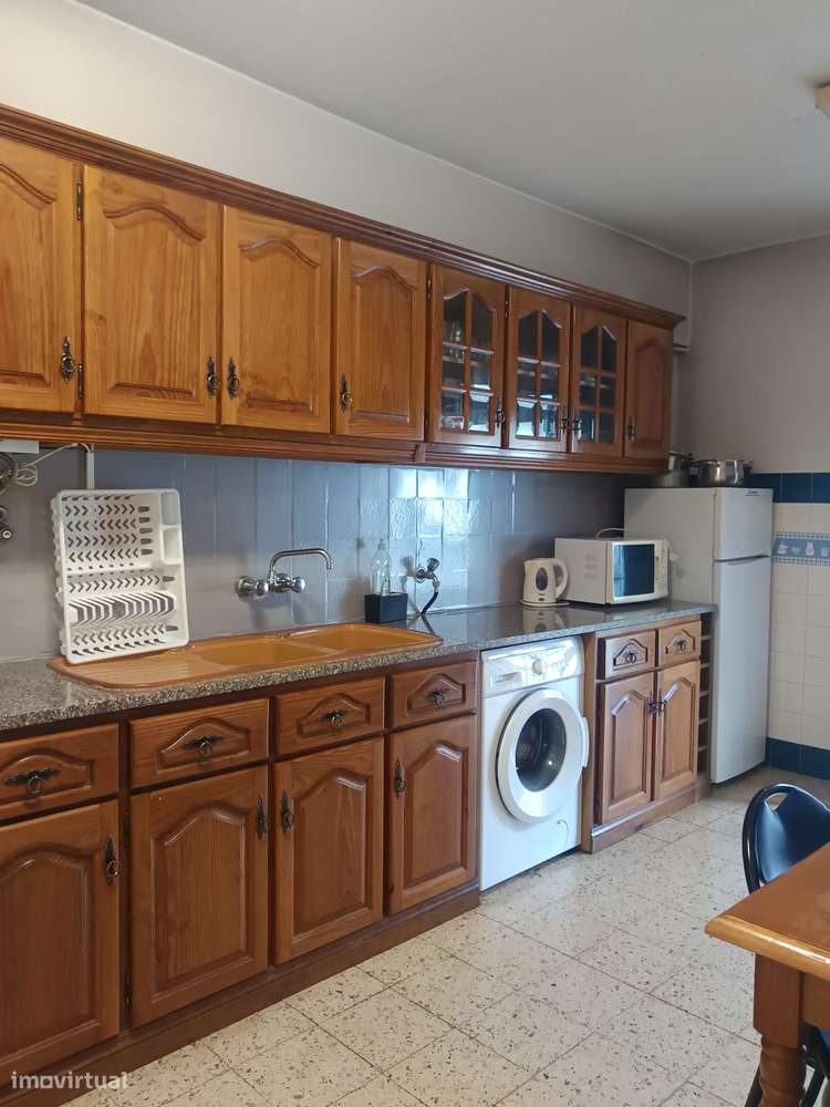 Andar T2 transformado em T3 à Solum - Coimbra - Grande imagem: 2/11