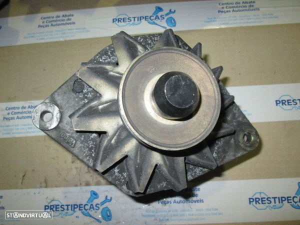 Alternador A13N110  2180505 RENAULT 19 1993 RENAULT CLIO 1 1993 1.2 I RENAULT CLIO 1992 1.1 50CV 5P BRANCO VALEO RENAULT CLIO 1992 1.1 50CV 5P PRETO VALEO - 3