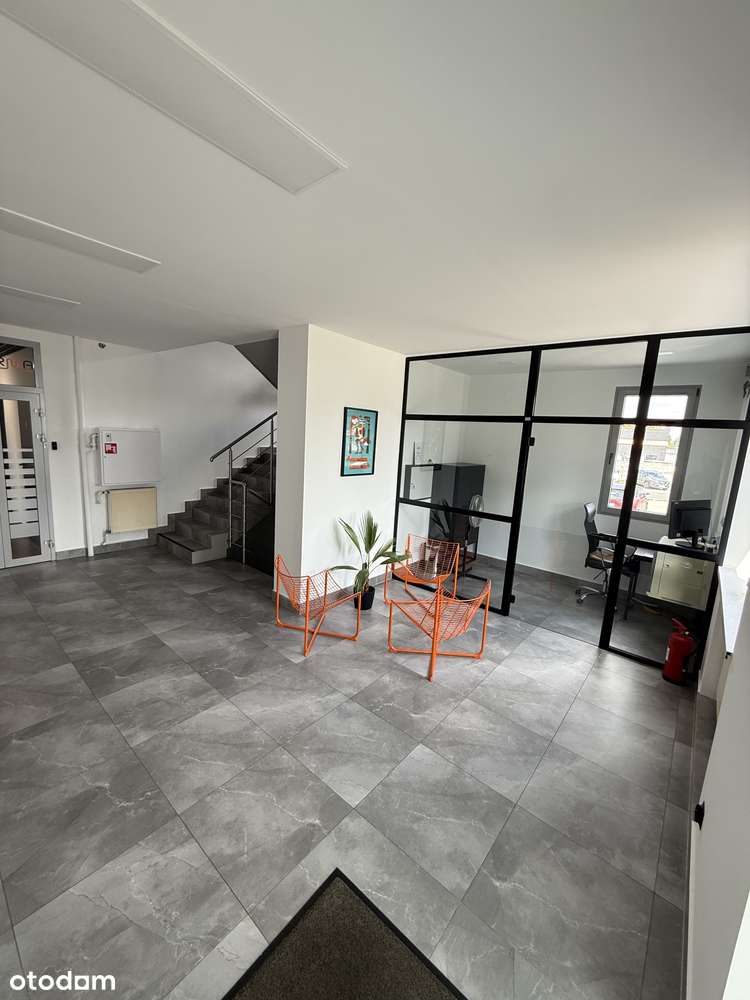 Budynek biurowy z działką 4000m2 na sprzedaż - bezpośredni dojazd z A4 - Pełny obrazek: 4/9