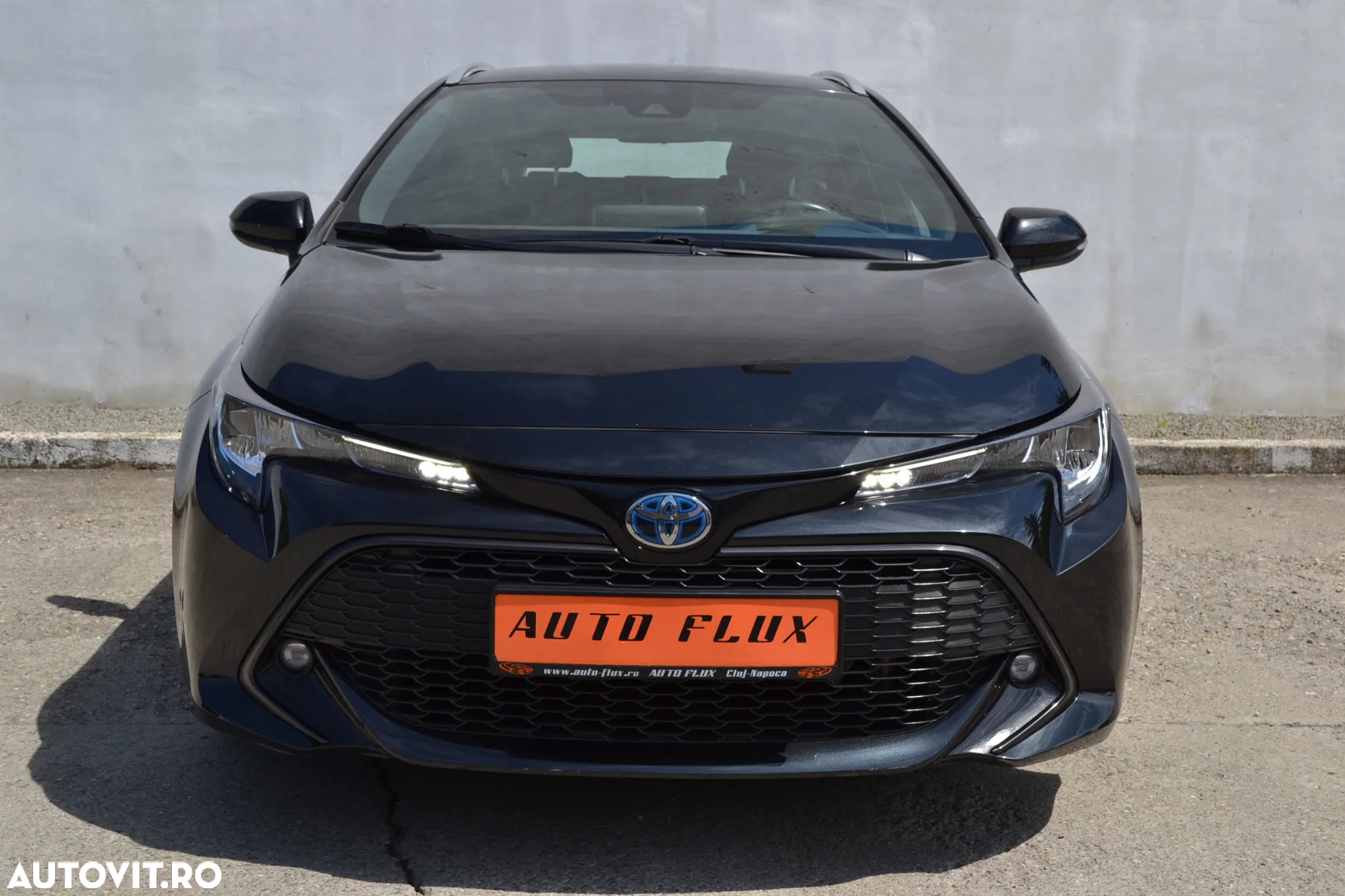 Toyota Corolla 1.8 Hybrid Touring Sports Business Edition - 2