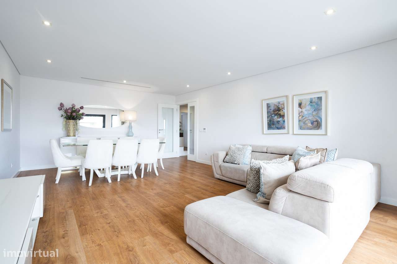 T3 transformado em T5 no Montijo, com terraço. - Grande imagem: 3/60