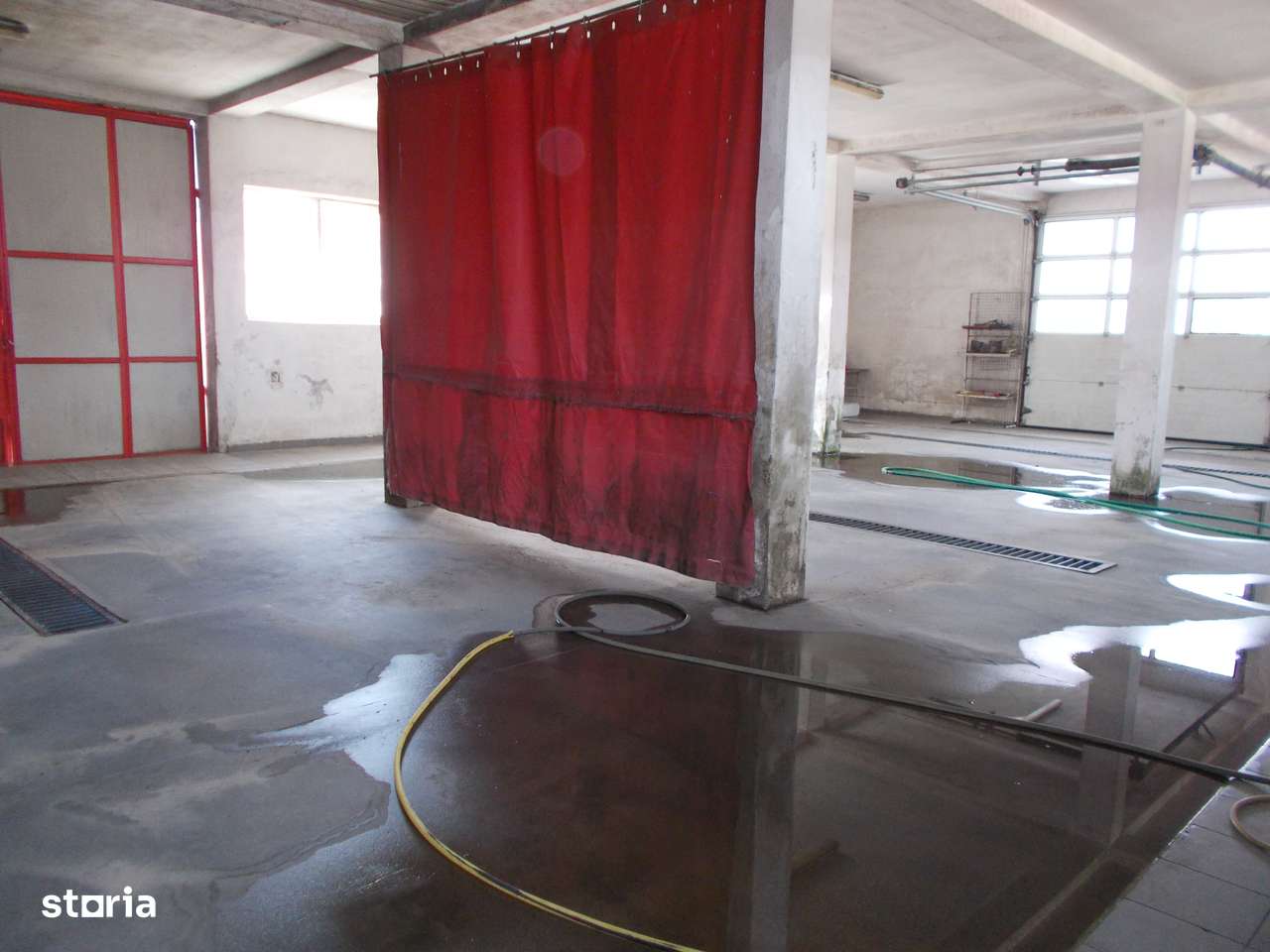 Inchiriez hala situata in Lazaret,200m,pretabila spalatorie,service - Imagine principală: 4/11