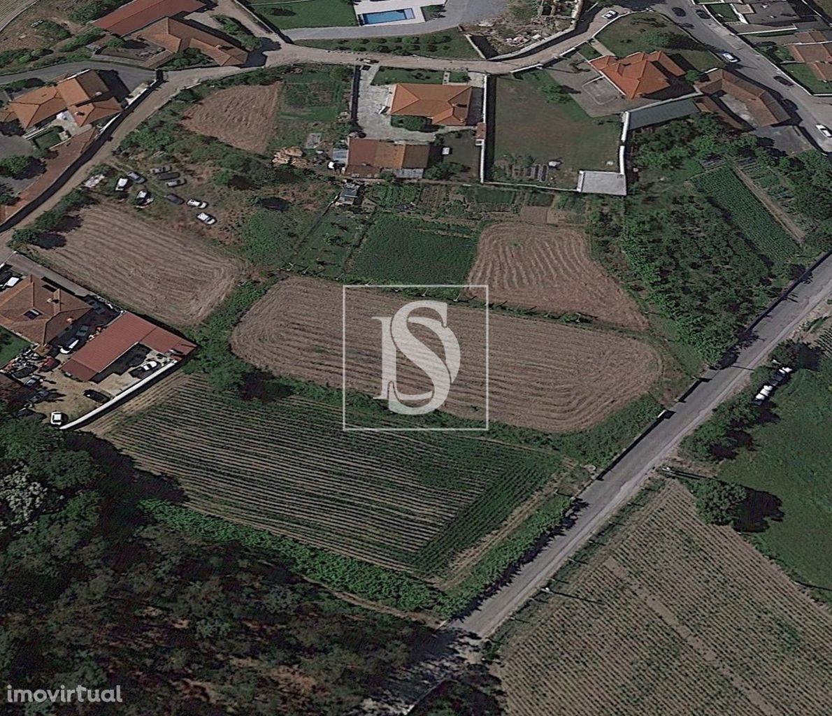 Terreno para construção com 1181 m² no LOURO