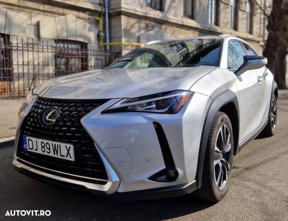 Lexus UX 250h Amazing Edition - 1