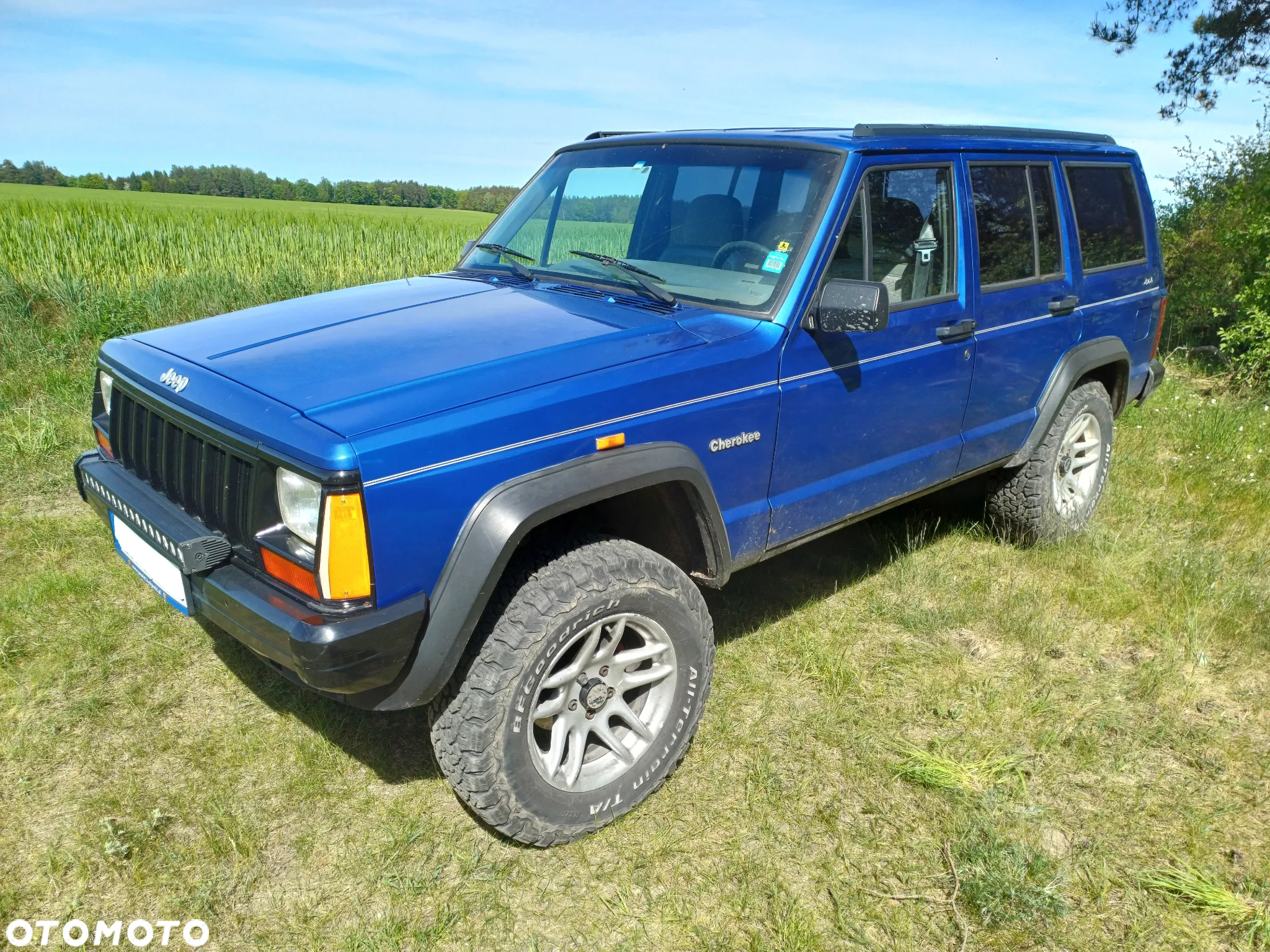 Jeep Cherokee - 13