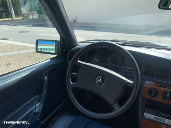 Mercedes-Benz 190 E 1.8 - 30