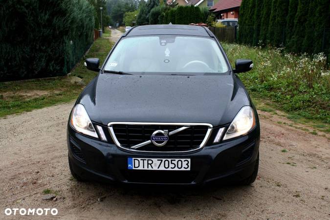 Volvo XC 60 - 1