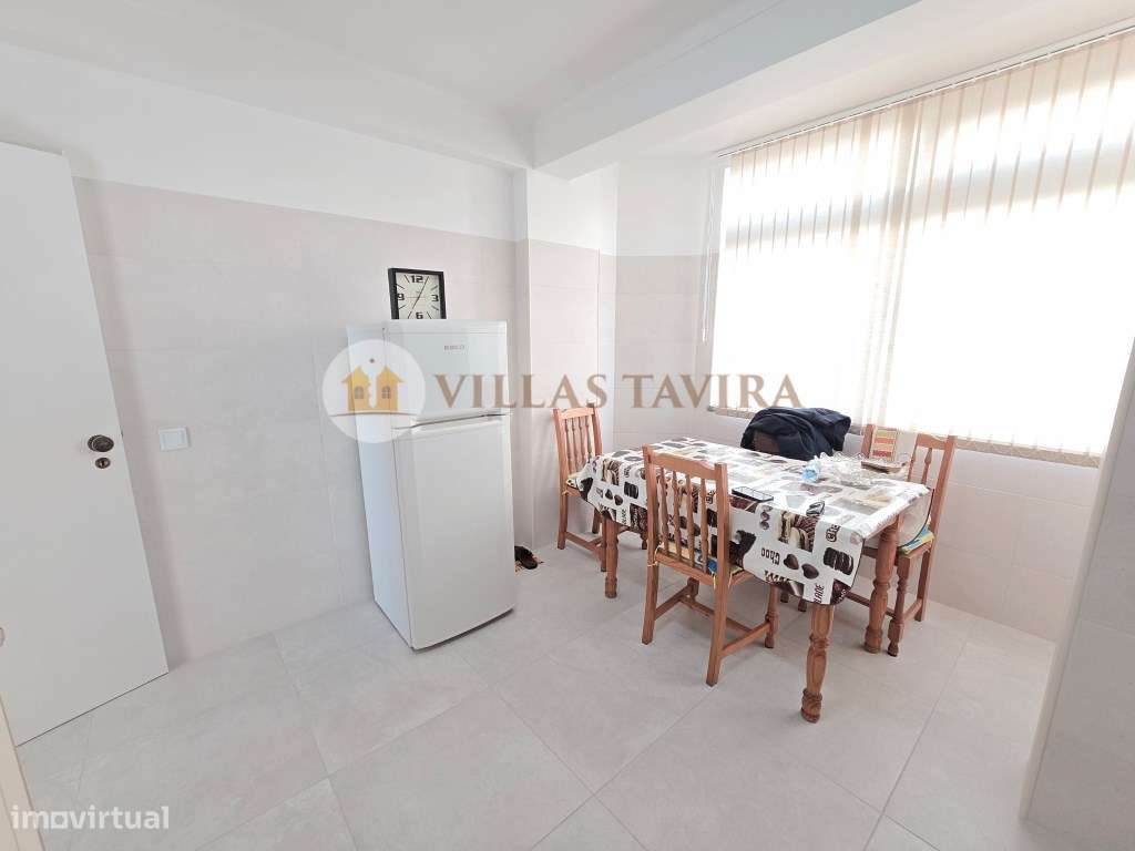 Apartamento T3 no centro de Portimão com vista Rio Arade e cave com...-8