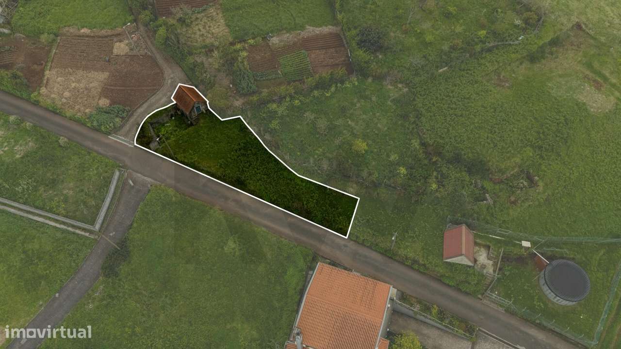 Palheiro com terreno - Achadas da Cruz - Porto Moniz - Grande imagem: 4/8