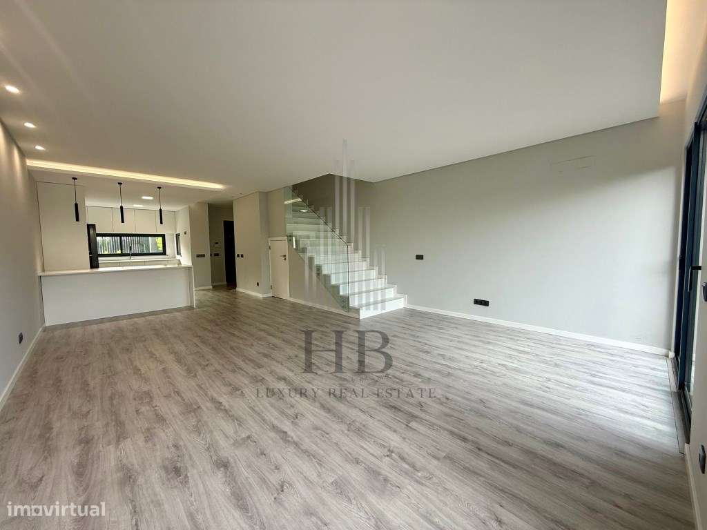 Moradia T3 com Jardim em Bicesse | Cascais-14