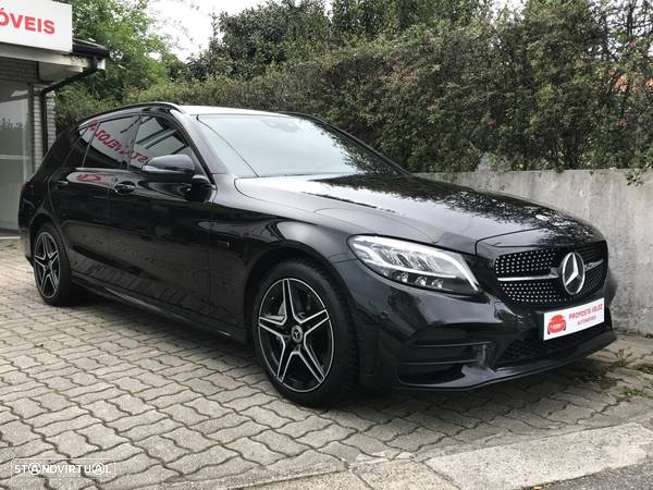 Mercedes-Benz C 300 de AMG Line - 4