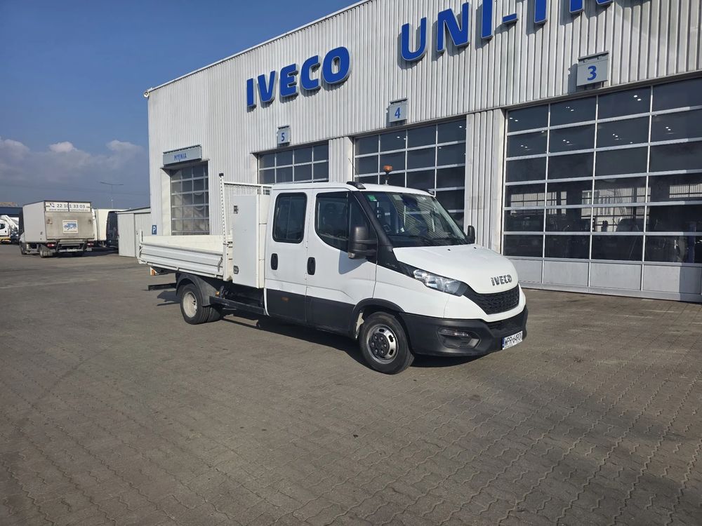 Iveco 35C14 Wywrotka Doka Brygadówka Wzmocniona Skrzynka Narzędziowa Dealer Iveco HDS ŻURAW 129 900 netto 50C15 50C18 50C16 35C16