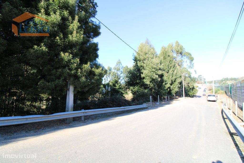 Terreno com 2.319,70 m2 no centro dos Carvalhos para a construção d... - Grande imagem: 3/12