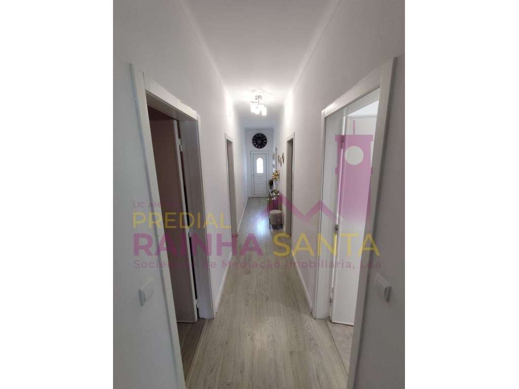 Moradia isolada T4 renovada com 4800 m² de terreno em Amiais de Cim...-10