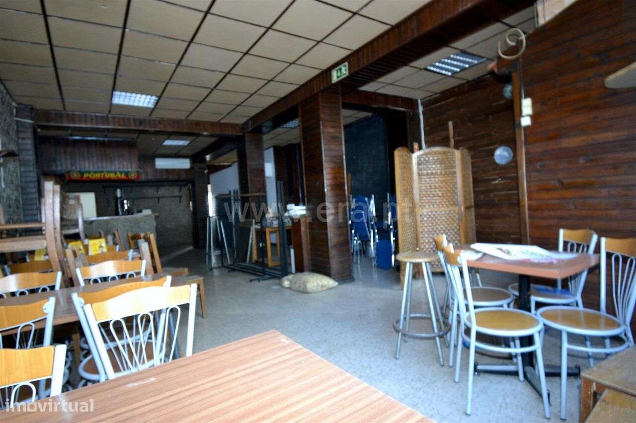 Loja / Castelo Branco, Castelo Branco - Grande imagem: 3/17