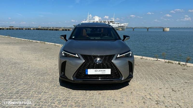 Lexus UX 250h Sport - 2