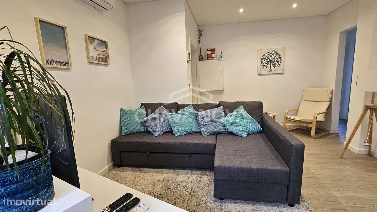 Apartamento T2 na Primeira Linha de Mar em Lavra totalmente Mobilado - Grande imagem: 4/22