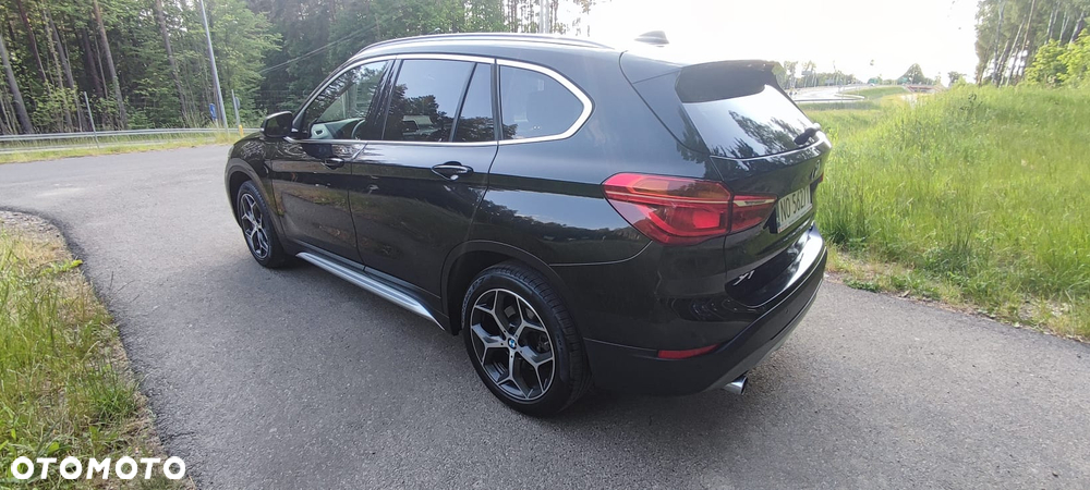 BMW X1 xDrive25i Advantage - 8