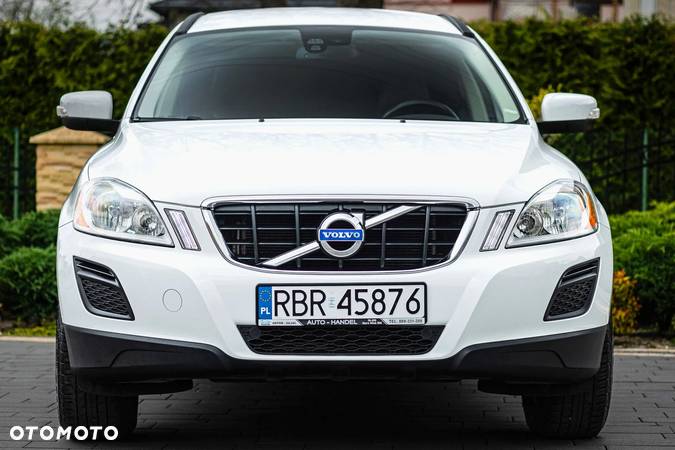 Volvo XC 60 D3 Momentum - 3