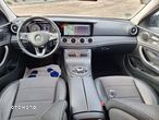 Mercedes-Benz Klasa E 220 d 4Matic T 9G-TRONIC Avantgarde - 13