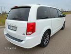 Dodge Grand Caravan - 13