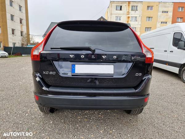 Volvo XC 60 D4 Momentum - 6