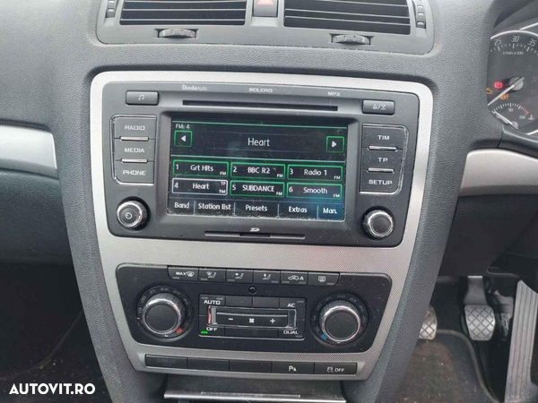 CD player Skoda Octavia 2 2012 BREAK 2.0 TDI CFHC - 8