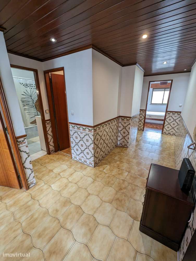 Apartamento T3 na Amora - Grande imagem: 2/12