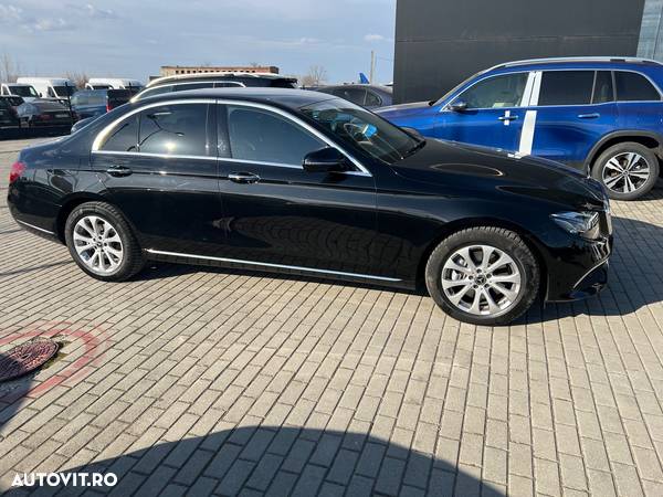 Mercedes-Benz E 300 d Aut. - 9