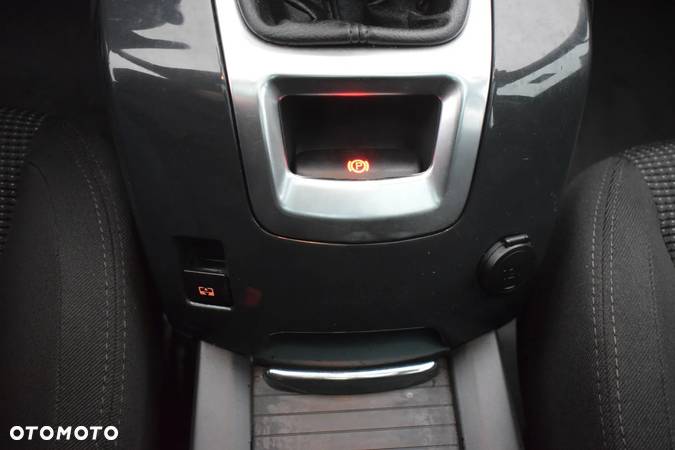 Peugeot 5008 2.0 BlueHDi Active - 26