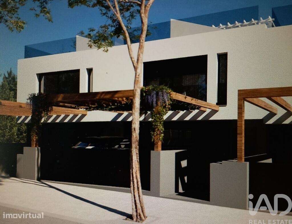 Casa / Villa T4 em Faro (Sé e São Pedro) de 207,00 m2 - Grande imagem: 2/7