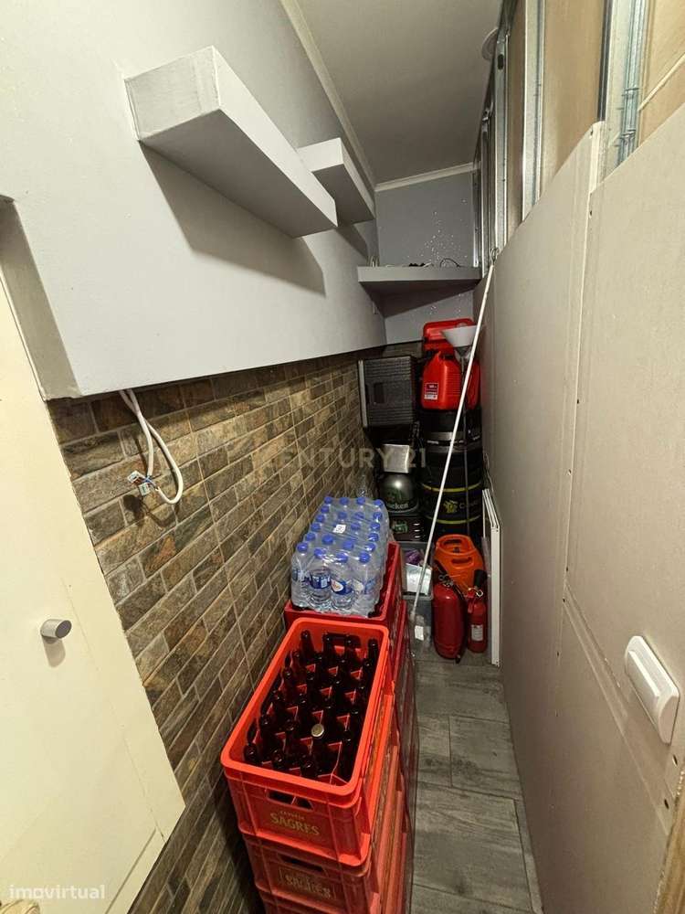 Cafe Renovado na Damaia-7