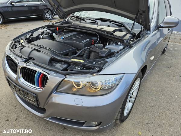 BMW Seria 3 318d DPF Touring Edition Sport - 16