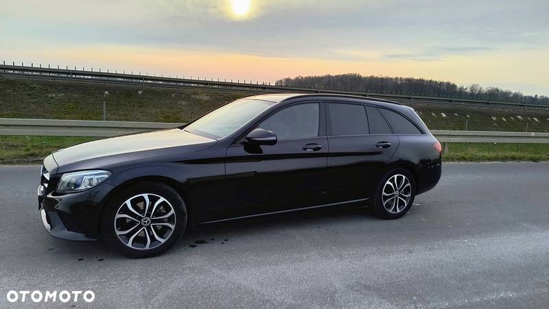 Mercedes-Benz Klasa C 220 d 4Matic T 9G-TRONIC Avantgarde - 9