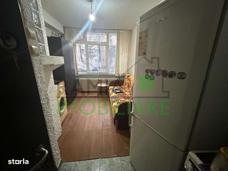 Garsoniera de vanzare in Tractorul - Imagine principală: 4/9
