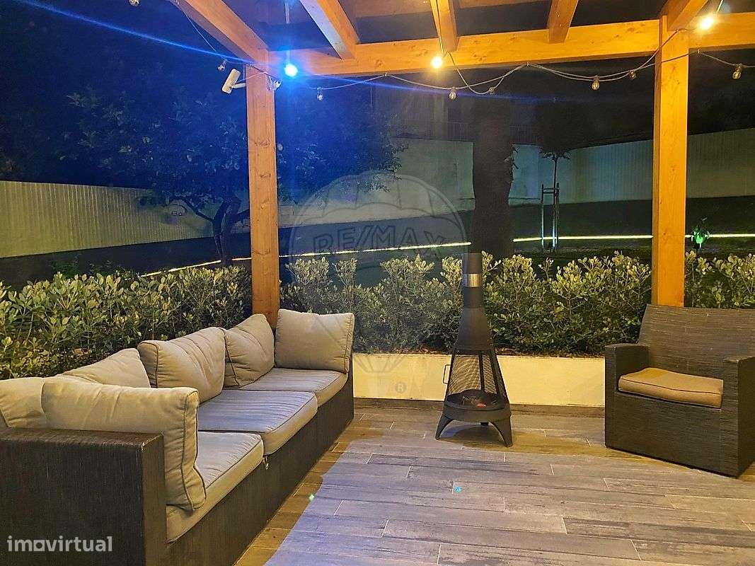 Moradia T4 à venda em Corroios-10