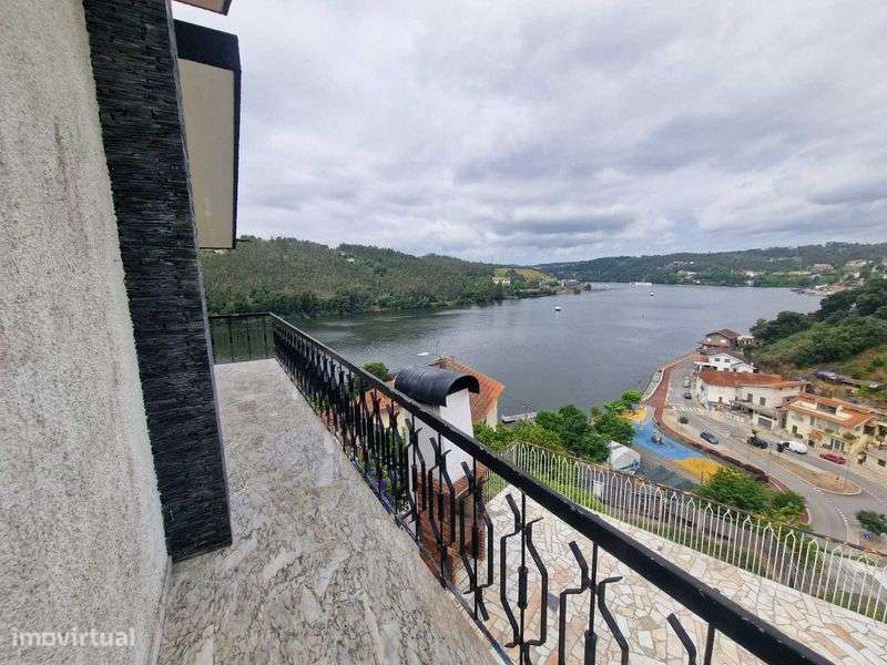 Moradia - 3 Pisos - Grande imagem: 5/9