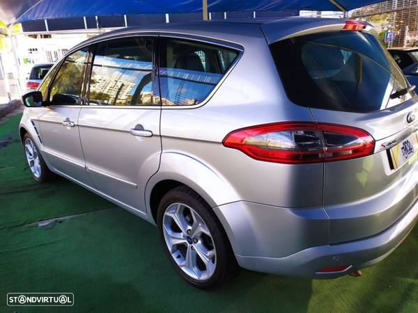 Ford S-Max 2.0 TDCi Titanium 7L 143g - 11