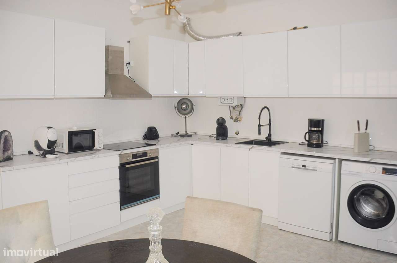 Moradia isolada de 6 assoalhadas com garagem - Zona tranquila-5