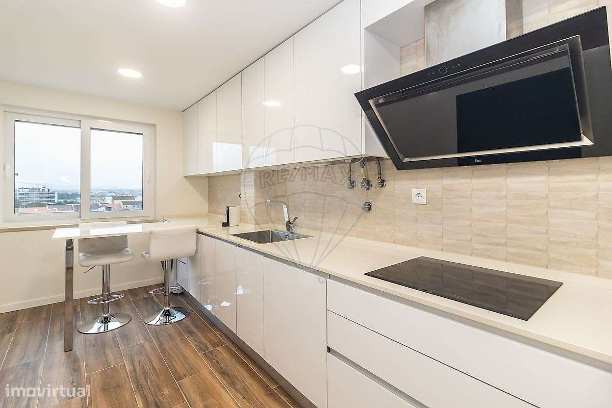 Apartamento T3 no Montijo, com parqueamento e arrecadação-37