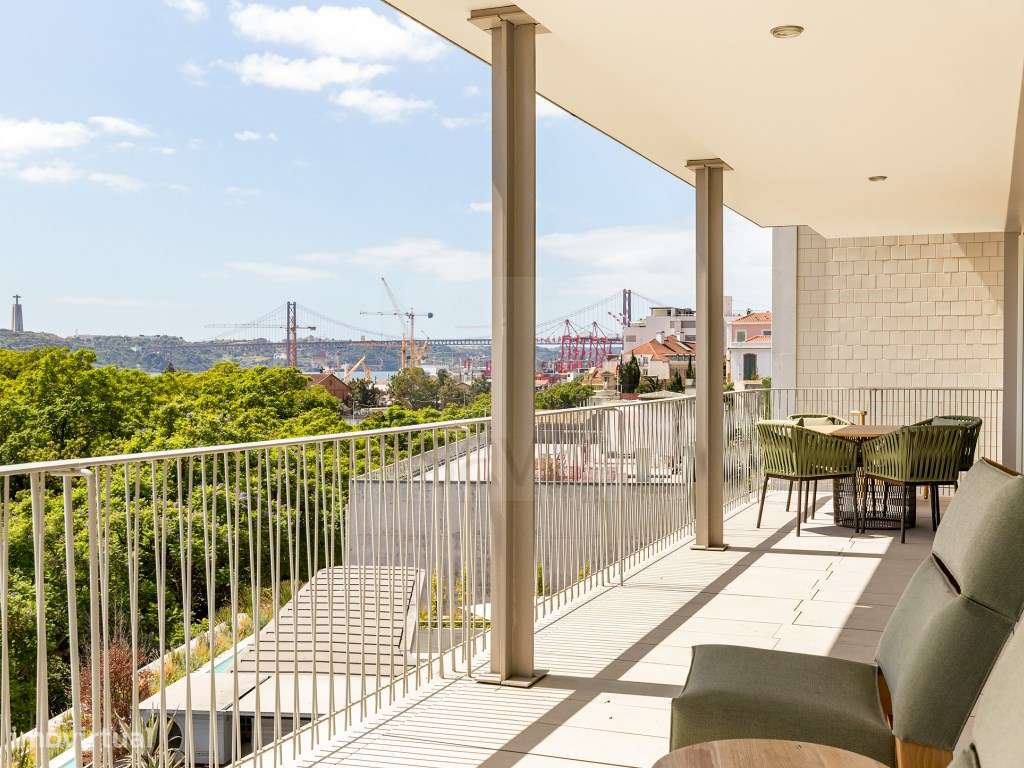 Apartamento T4 com vista rio, na Estrela, em Lisboa - Grande imagem: 2/35