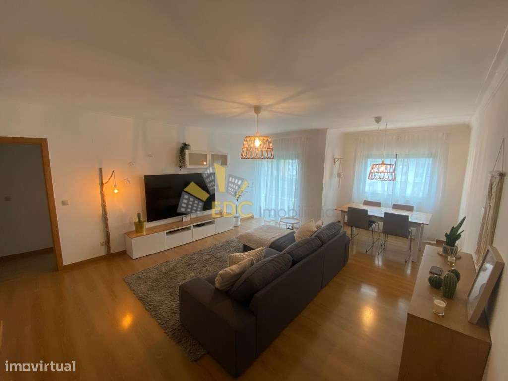 Apartamento Duplex T2+1 com Parqueamento, Arrecadação e Varanda | E...-8