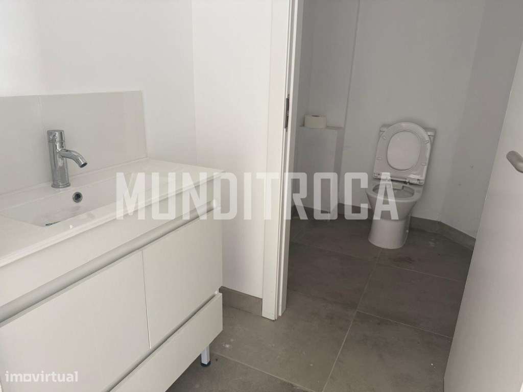 Armazém com 343m2 Fujacal - Grande imagem: 5/7