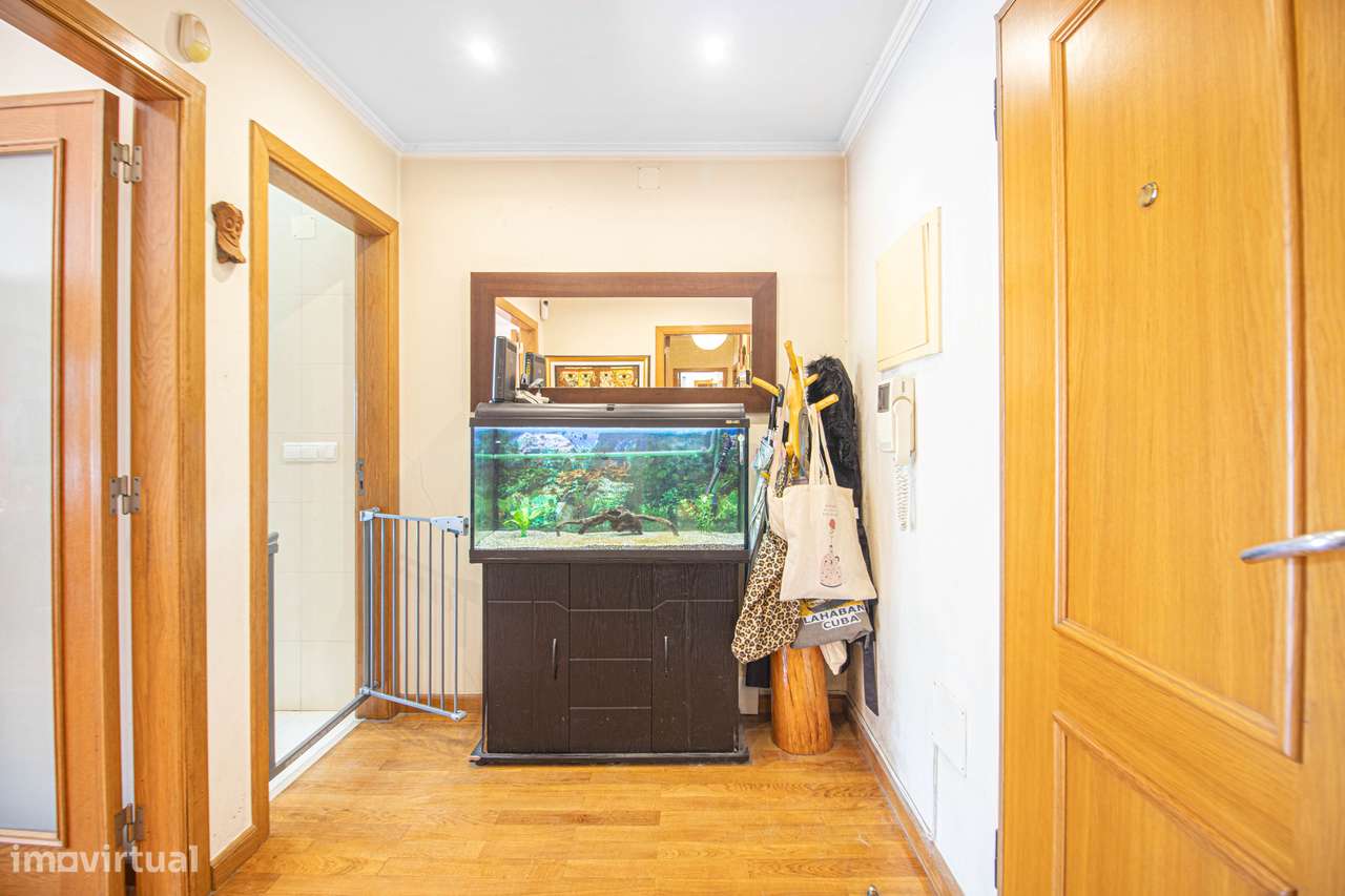 Apartamento T2+1 com terraço-22